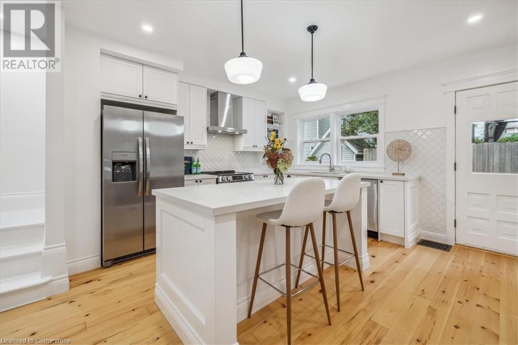 3 East StreetGrimsby, Ontario  L3M 2R1 - Photo 16 - 40683049