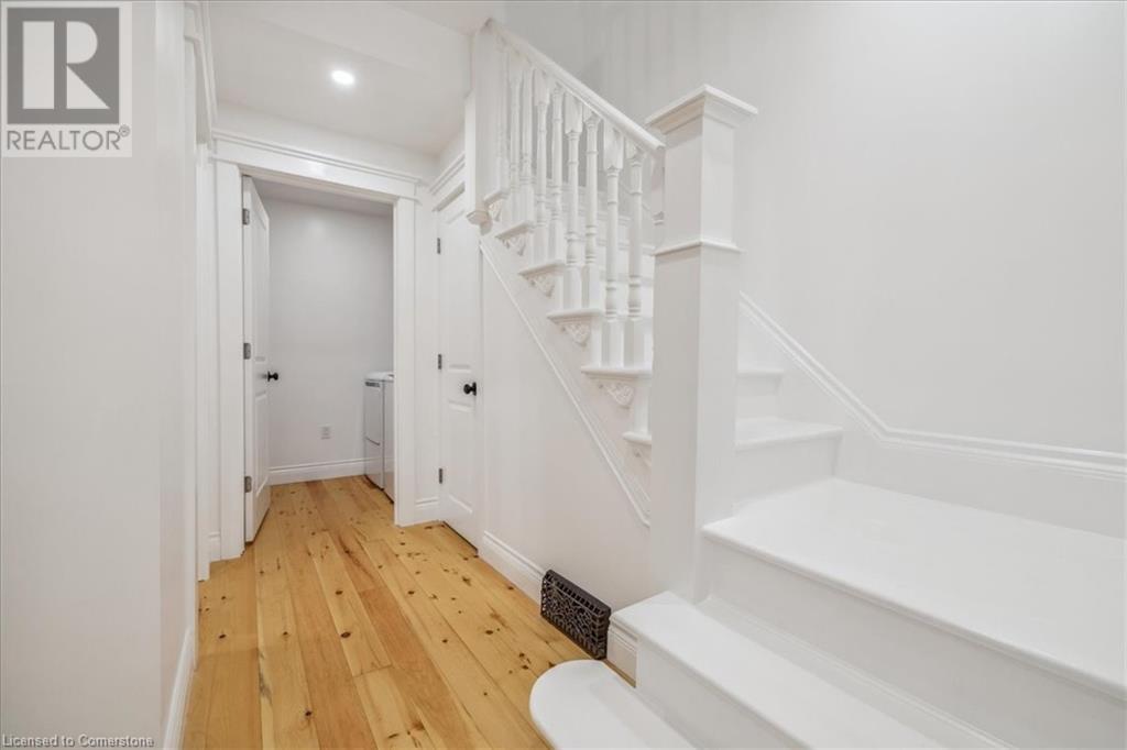 3 East StreetGrimsby, Ontario  L3M 2R1 - Photo 23 - 40683049