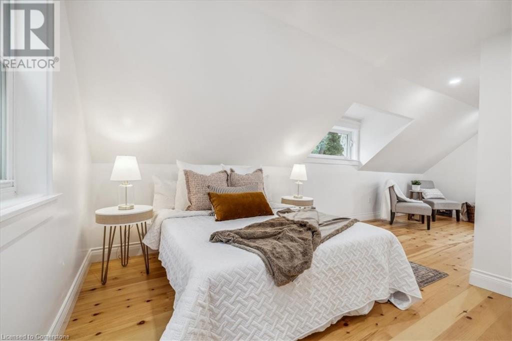 3 East StreetGrimsby, Ontario  L3M 2R1 - Photo 32 - 40683049