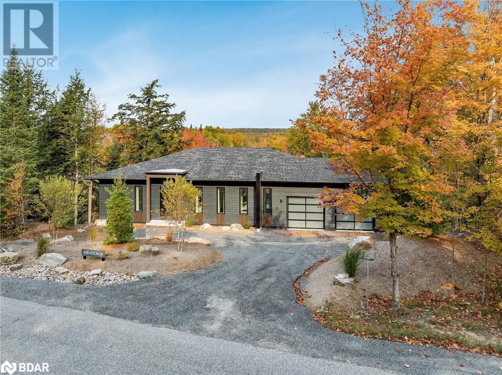25 DEERHURST HIGHLANDS Drive, Huntsville, Ontario