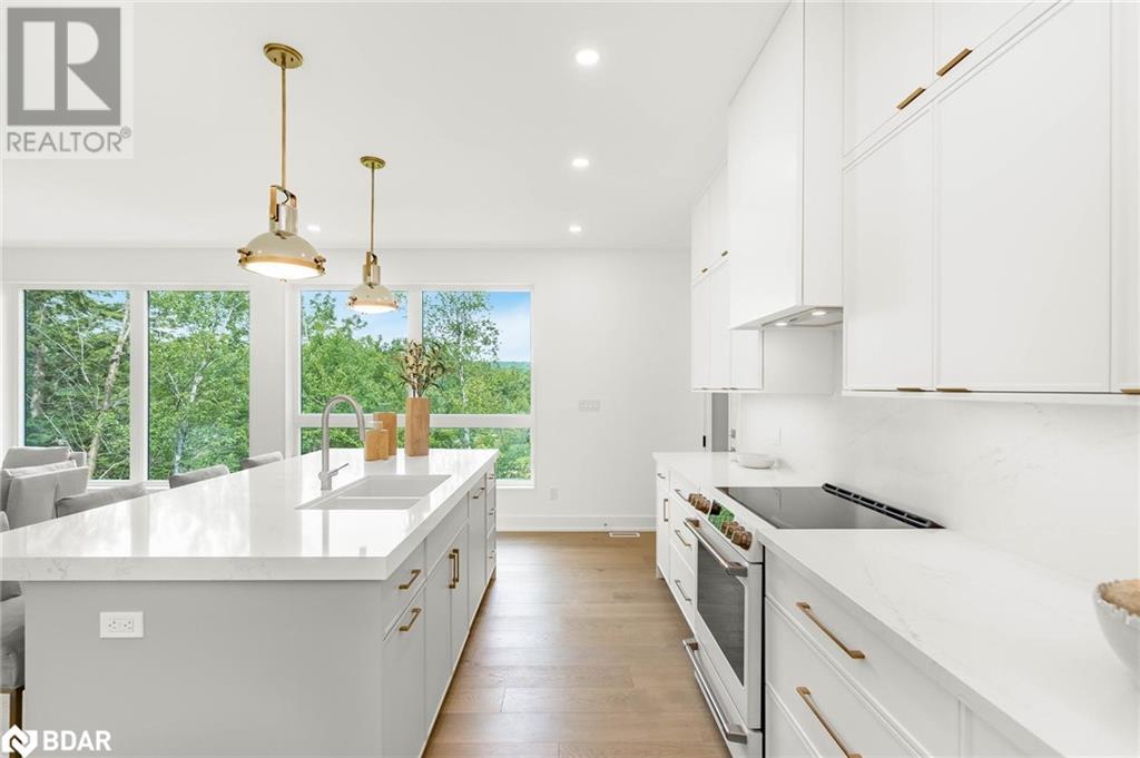 25 Deerhurst Highlands Drive, Huntsville, Ontario  P1H 1B1 - Photo 3 - 40683030