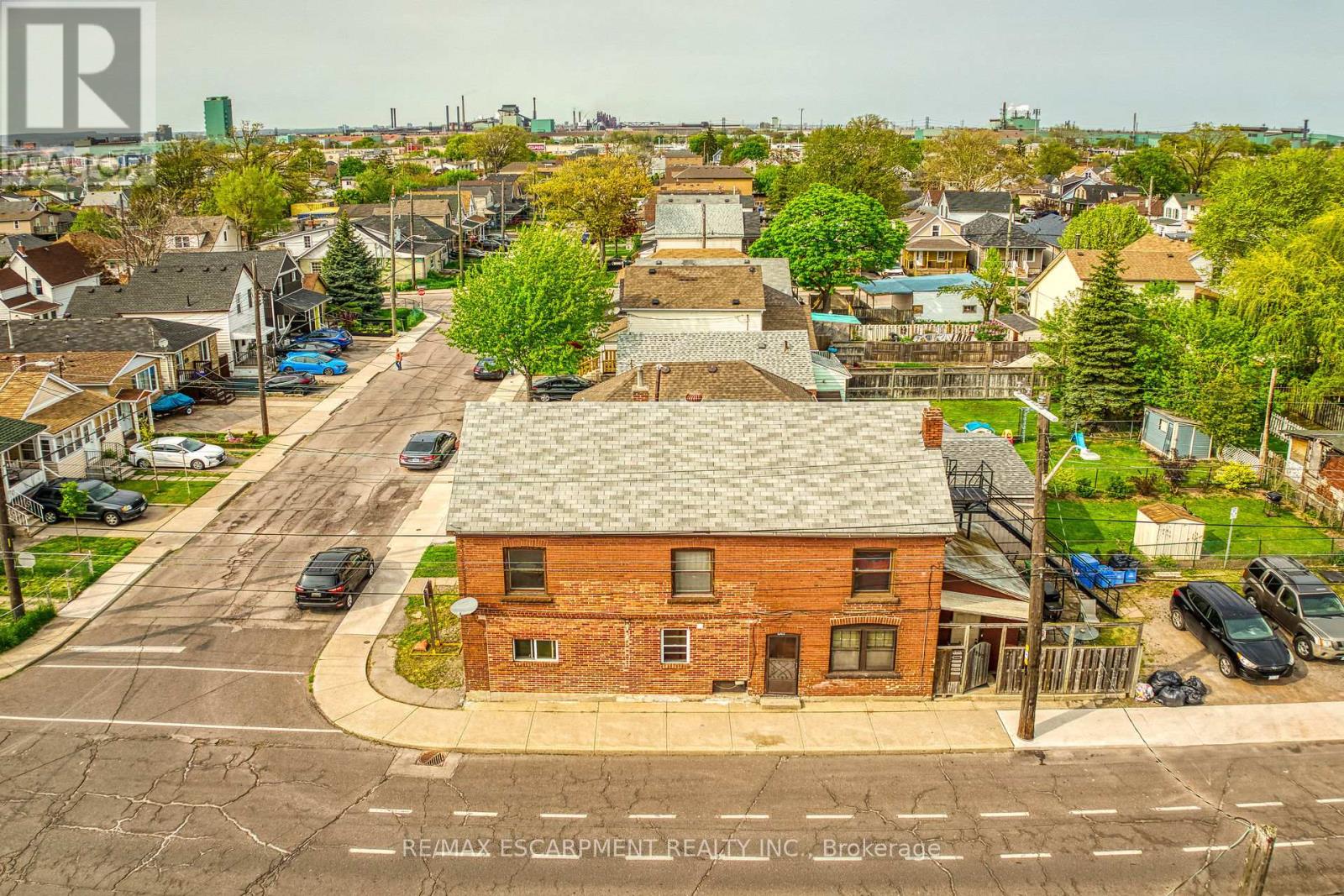 Property at 1367 CANNON STREET E image 2
