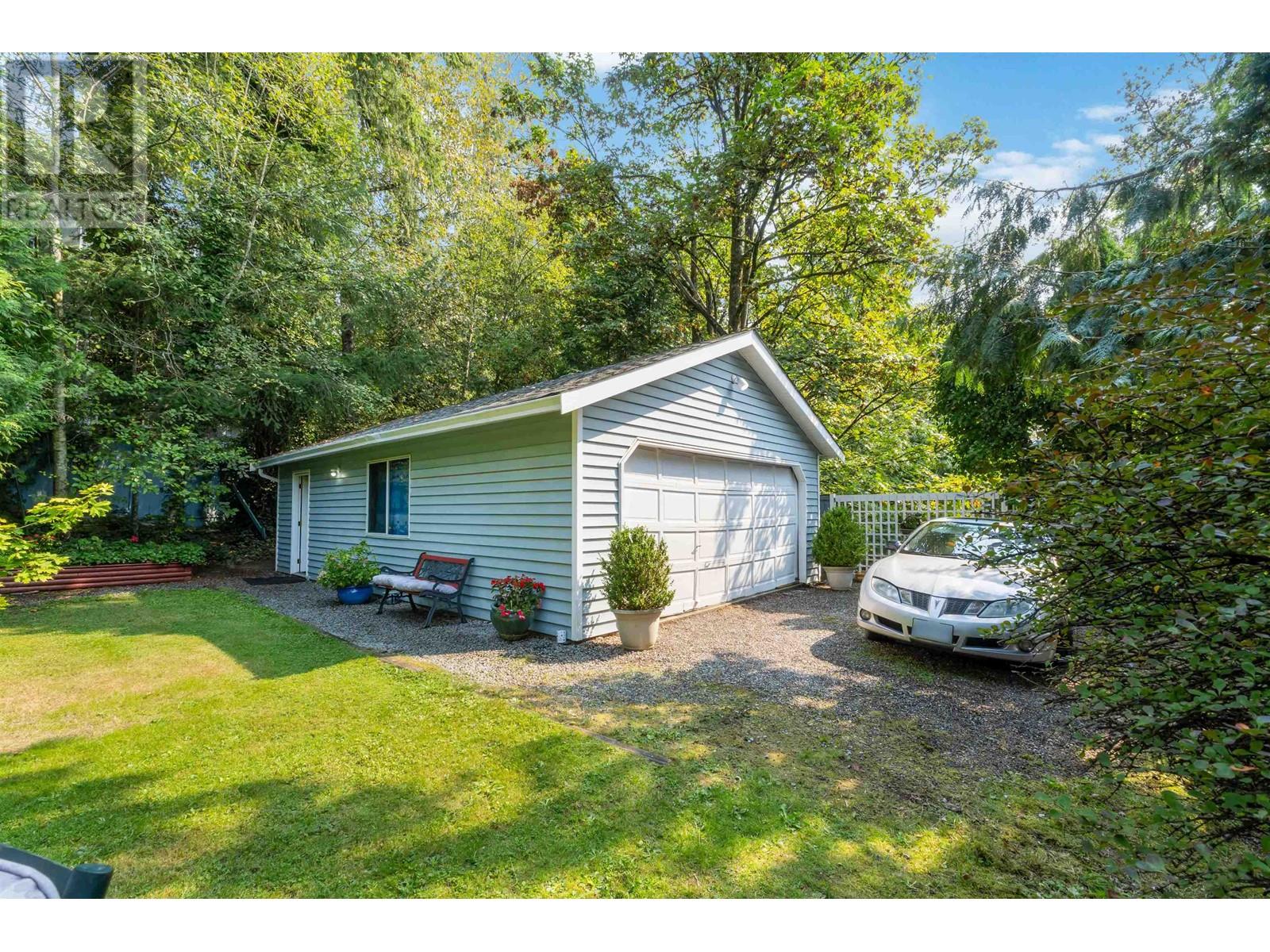 22537 Brickwood Close, Maple Ridge, British Columbia  V2X 9J5 - Photo 2 - R2923683