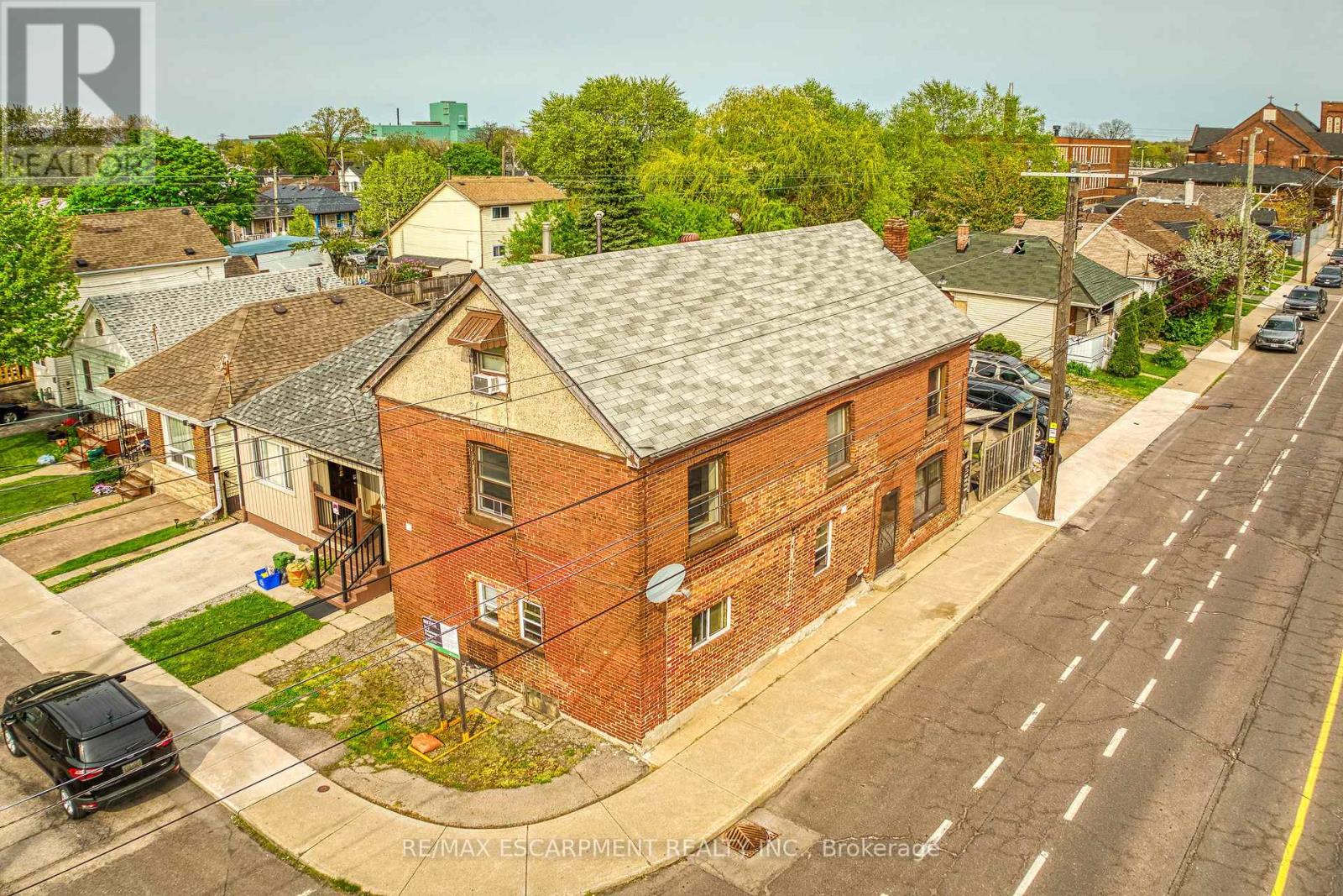 1367 CANNON STREET E, Hamilton, Ontario