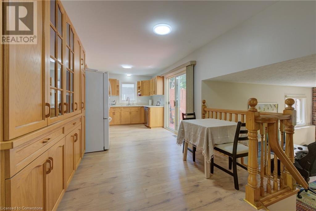 431 Northlake Drive, Waterloo, Ontario  N2V 1Y6 - Photo 14 - 40683024