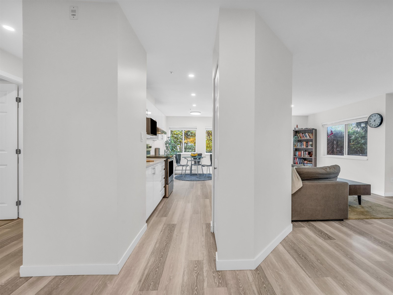 101 15140 29a Avenue, Surrey, British Columbia  V4P 3B1 - Photo 13 - R2939109