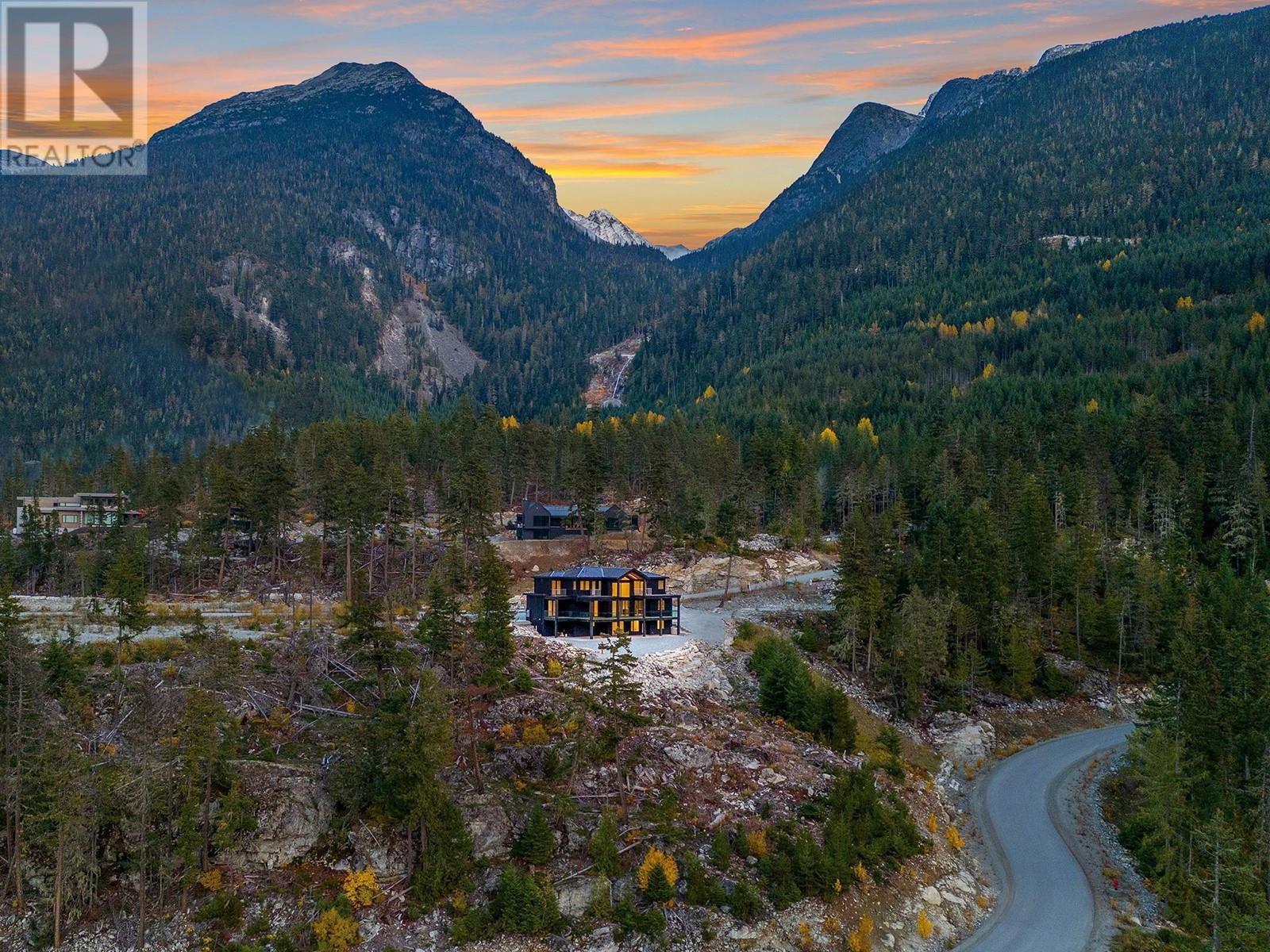 9333 Warbler Way, Whistler, British Columbia V8E 1M1 - Photo 1 - R2940846