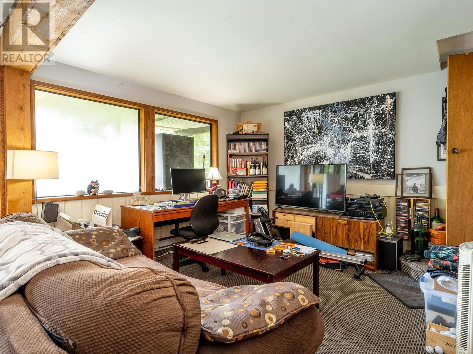 8464 Matterhorn Drive, Whistler, British Columbia  V8E 0G1 - Photo 19 - R2917250