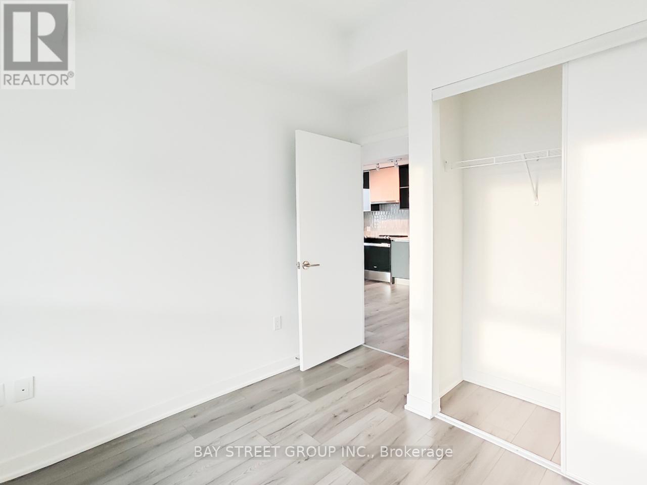 827 - 395 Dundas Street W, Oakville, Ontario  L6M 5R8 - Photo 11 - W11822035