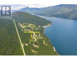 7974 Arrowhead Road, revelstoke, British Columbia