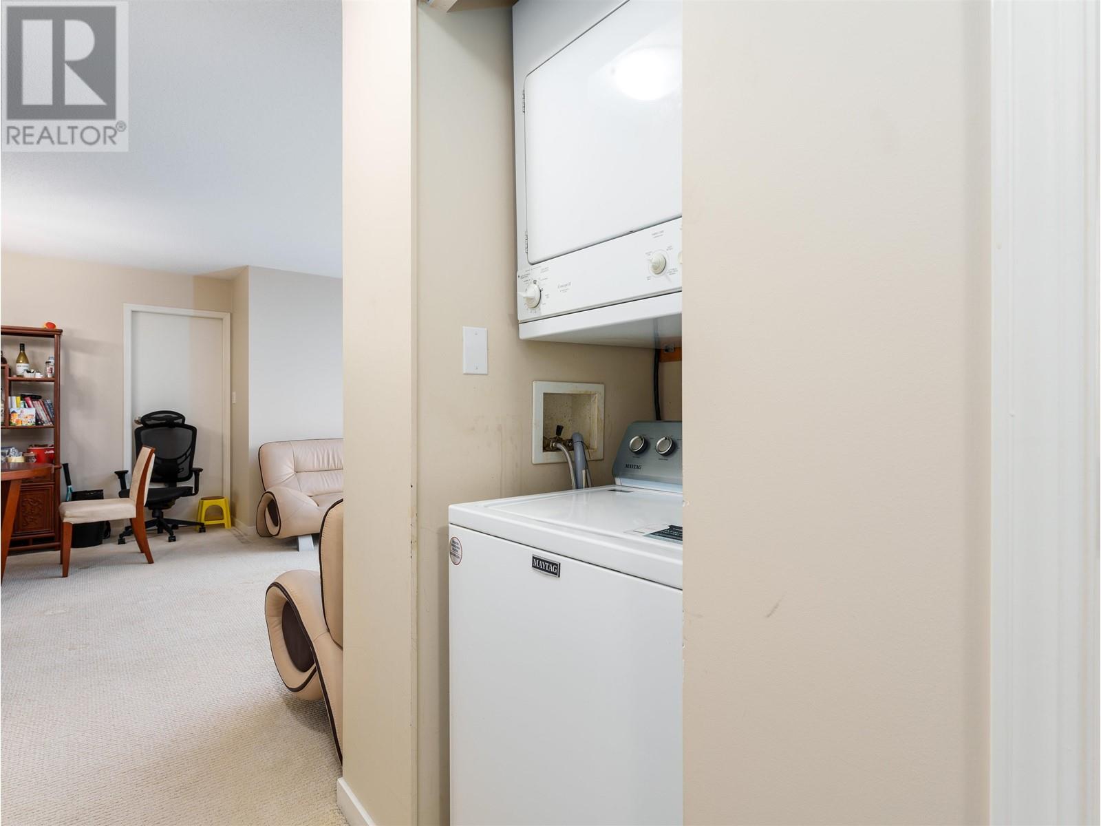 Listing Picture 17 of 28 : 3001 1331 ALBERNI STREET, Vancouver / 溫哥華 - 魯藝地產 Yvonne Lu Group - MLS Medallion Club Member