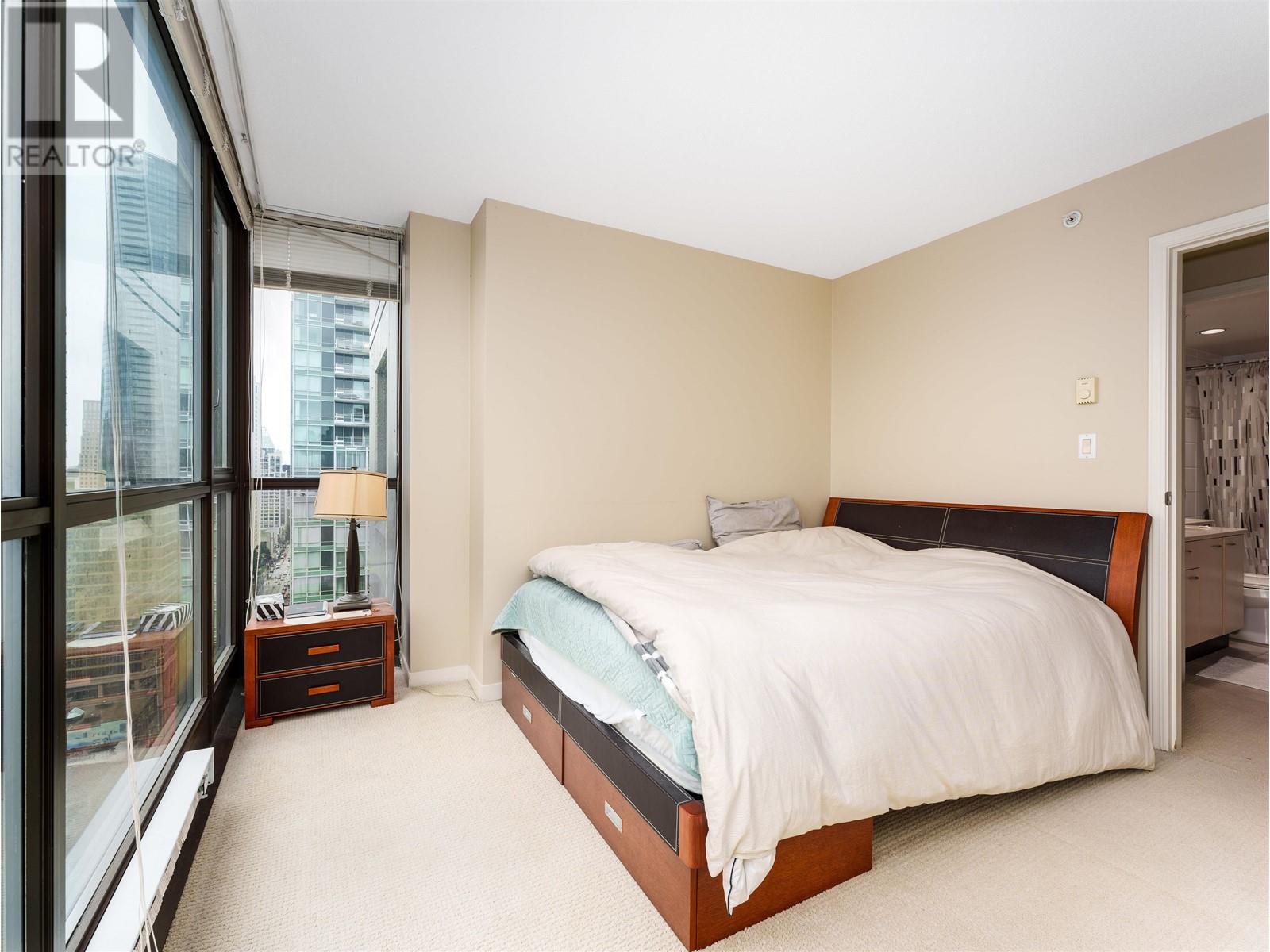 Listing Picture 14 of 28 : 3001 1331 ALBERNI STREET, Vancouver / 溫哥華 - 魯藝地產 Yvonne Lu Group - MLS Medallion Club Member