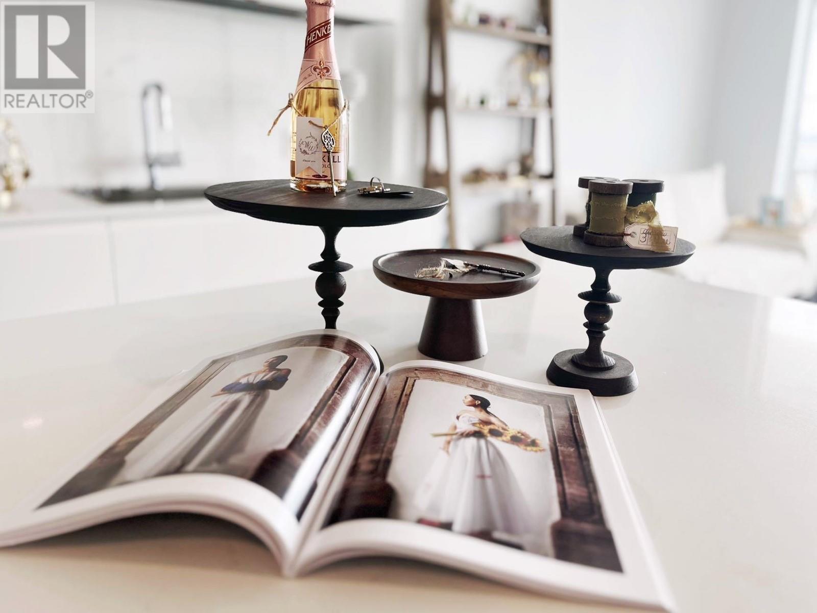 Listing Picture 12 of 24 : 2004 4650 BRENTWOOD BOULEVARD, Burnaby / 本拿比 - 魯藝地產 Yvonne Lu Group - MLS Medallion Club Member