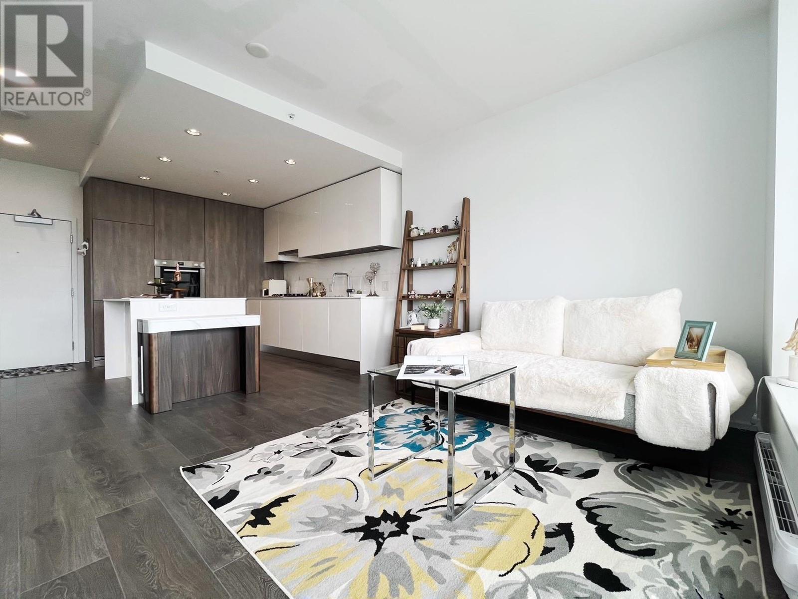 Listing Picture 15 of 24 : 2004 4650 BRENTWOOD BOULEVARD, Burnaby / 本拿比 - 魯藝地產 Yvonne Lu Group - MLS Medallion Club Member