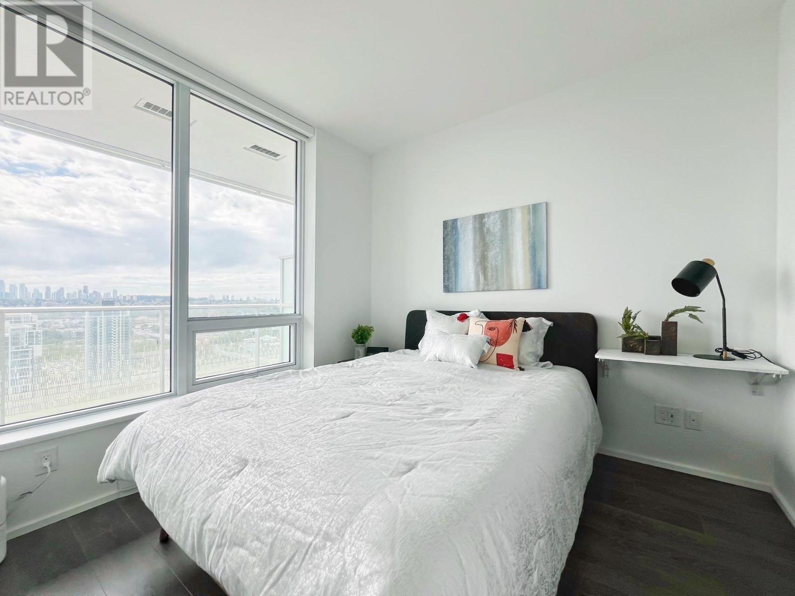 Listing Picture 18 of 24 : 2004 4650 BRENTWOOD BOULEVARD, Burnaby / 本拿比 - 魯藝地產 Yvonne Lu Group - MLS Medallion Club Member