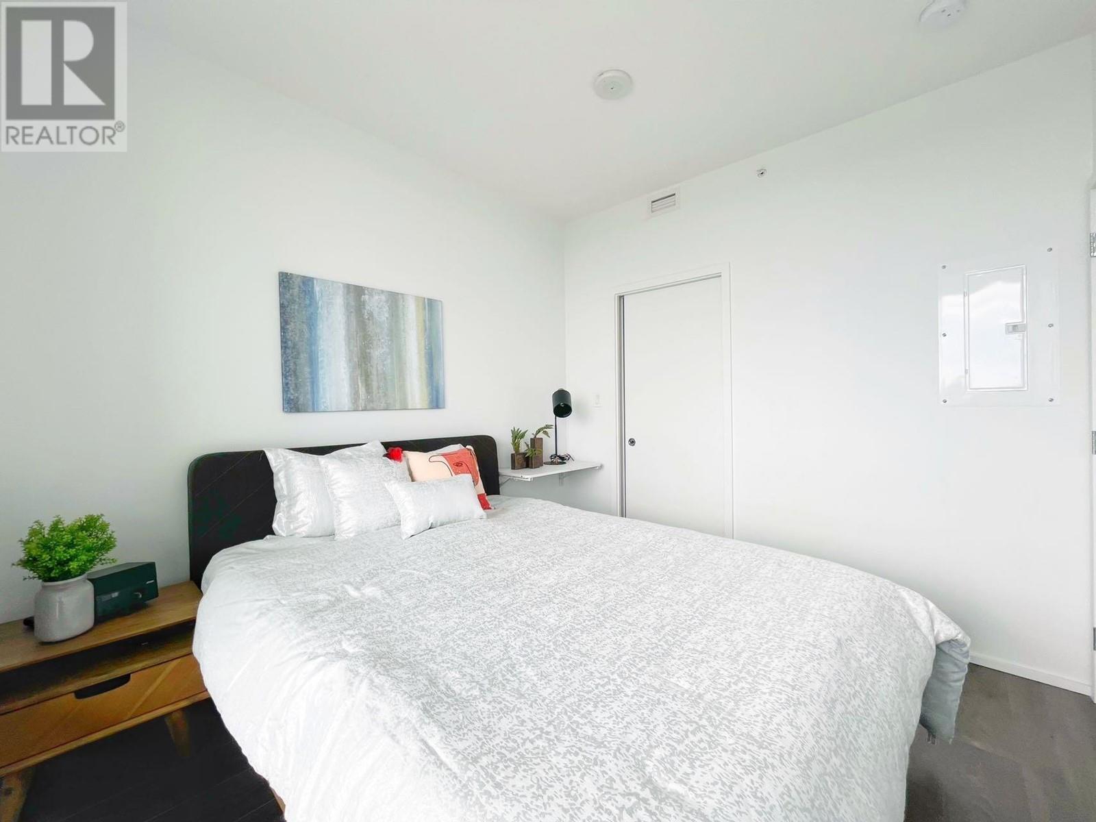 Listing Picture 19 of 24 : 2004 4650 BRENTWOOD BOULEVARD, Burnaby / 本拿比 - 魯藝地產 Yvonne Lu Group - MLS Medallion Club Member