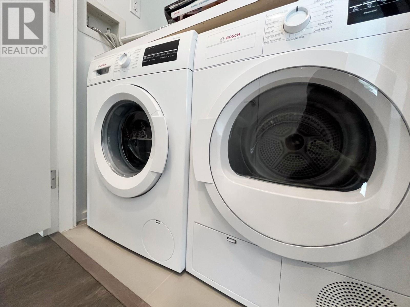 Listing Picture 22 of 24 : 2004 4650 BRENTWOOD BOULEVARD, Burnaby / 本拿比 - 魯藝地產 Yvonne Lu Group - MLS Medallion Club Member