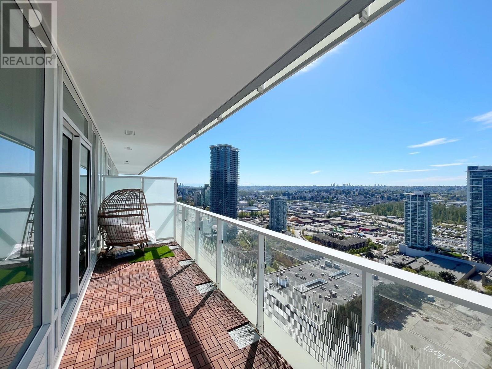 Listing Picture 23 of 24 : 2004 4650 BRENTWOOD BOULEVARD, Burnaby / 本拿比 - 魯藝地產 Yvonne Lu Group - MLS Medallion Club Member