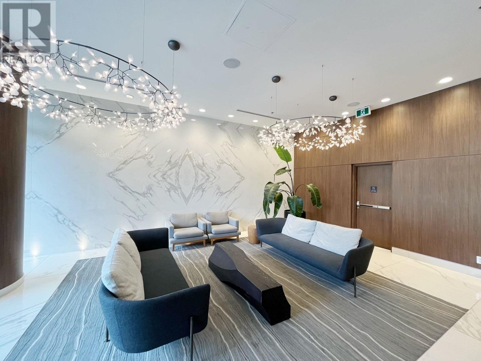 Listing Picture 4 of 24 : 2004 4650 BRENTWOOD BOULEVARD, Burnaby / 本拿比 - 魯藝地產 Yvonne Lu Group - MLS Medallion Club Member