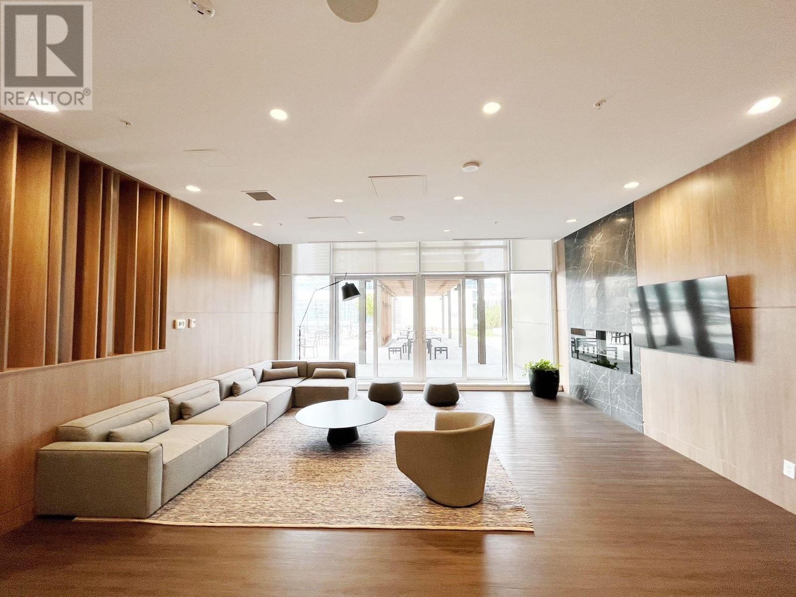 Listing Picture 7 of 24 : 2004 4650 BRENTWOOD BOULEVARD, Burnaby / 本拿比 - 魯藝地產 Yvonne Lu Group - MLS Medallion Club Member