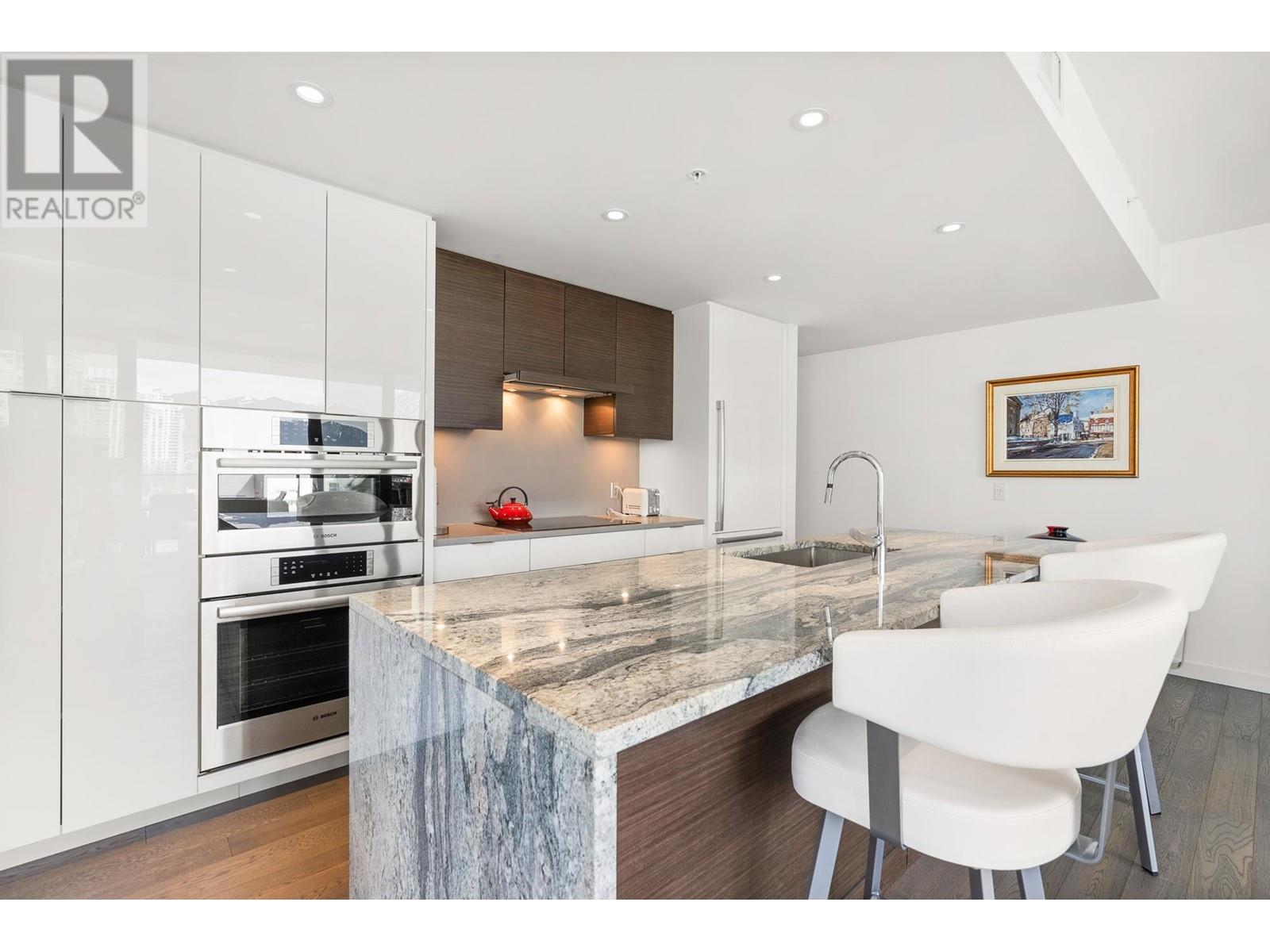 Listing Picture 8 of 33 : 506 1678 PULLMAN PORTER STREET, Vancouver / 溫哥華 - 魯藝地產 Yvonne Lu Group - MLS Medallion Club Member