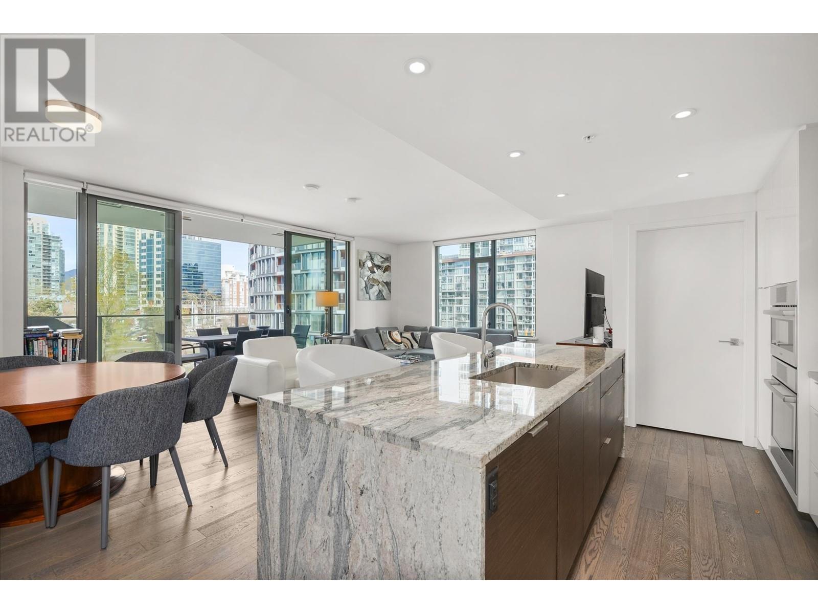 Listing Picture 13 of 33 : 506 1678 PULLMAN PORTER STREET, Vancouver / 溫哥華 - 魯藝地產 Yvonne Lu Group - MLS Medallion Club Member