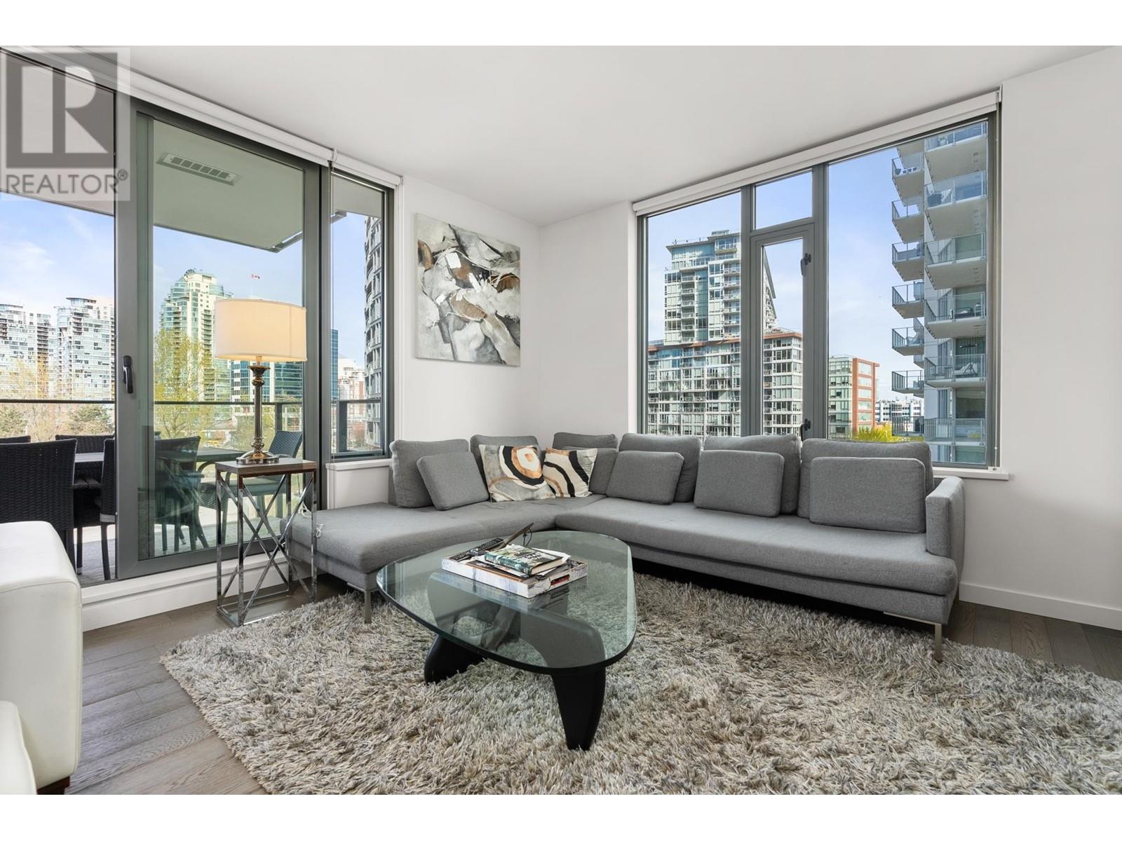 Listing Picture 5 of 33 : 506 1678 PULLMAN PORTER STREET, Vancouver / 溫哥華 - 魯藝地產 Yvonne Lu Group - MLS Medallion Club Member