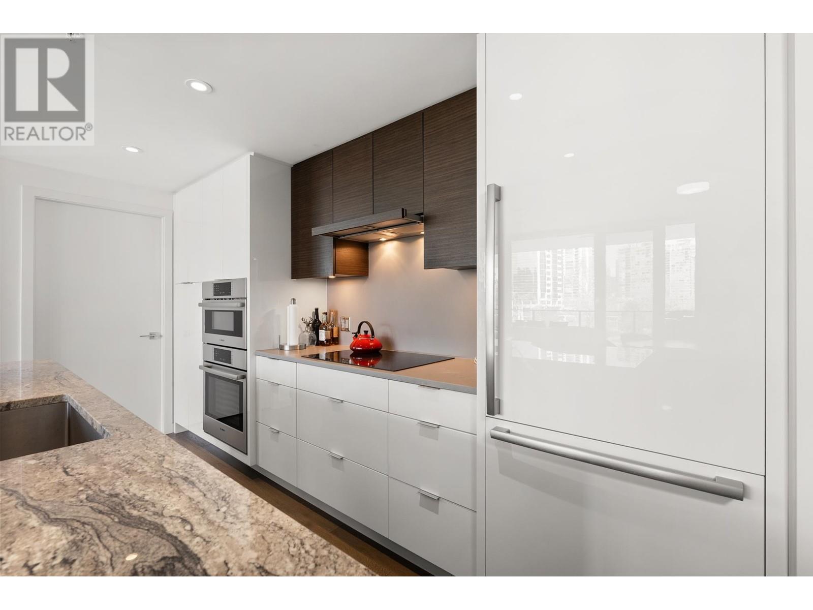 Listing Picture 10 of 33 : 506 1678 PULLMAN PORTER STREET, Vancouver / 溫哥華 - 魯藝地產 Yvonne Lu Group - MLS Medallion Club Member