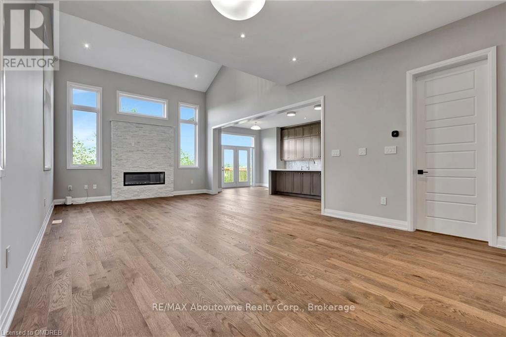 3307 Harasym Trail, Oakville, Ontario  L6M 5N6 - Photo 6 - W10403494