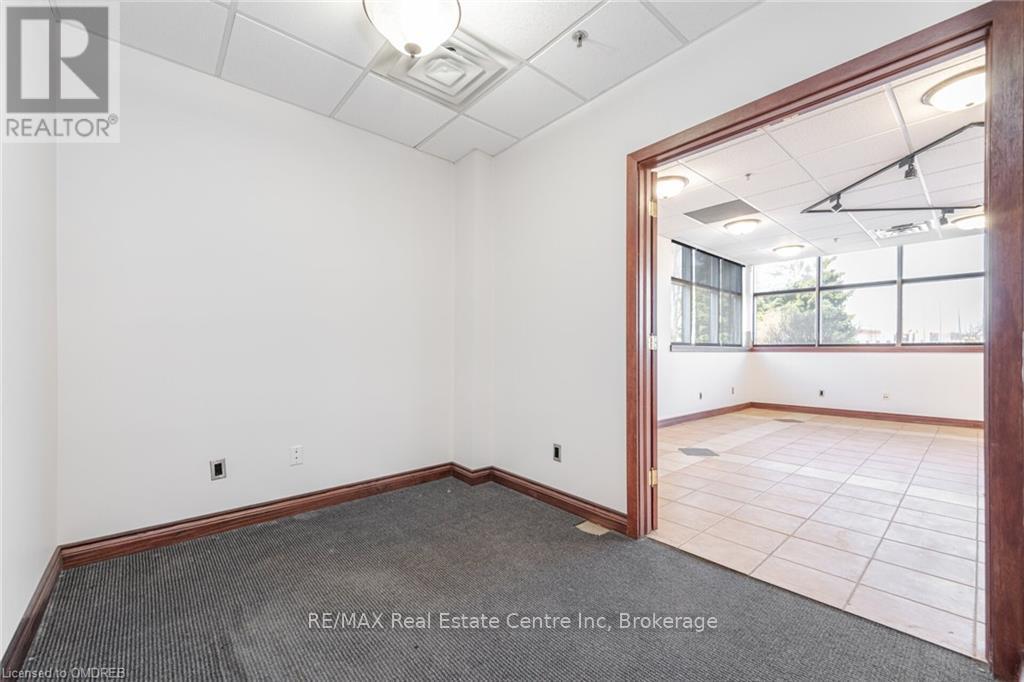 50,51 - 5100 South Service Road, Burlington, Ontario  L7L 6A5 - Photo 22 - W10403651