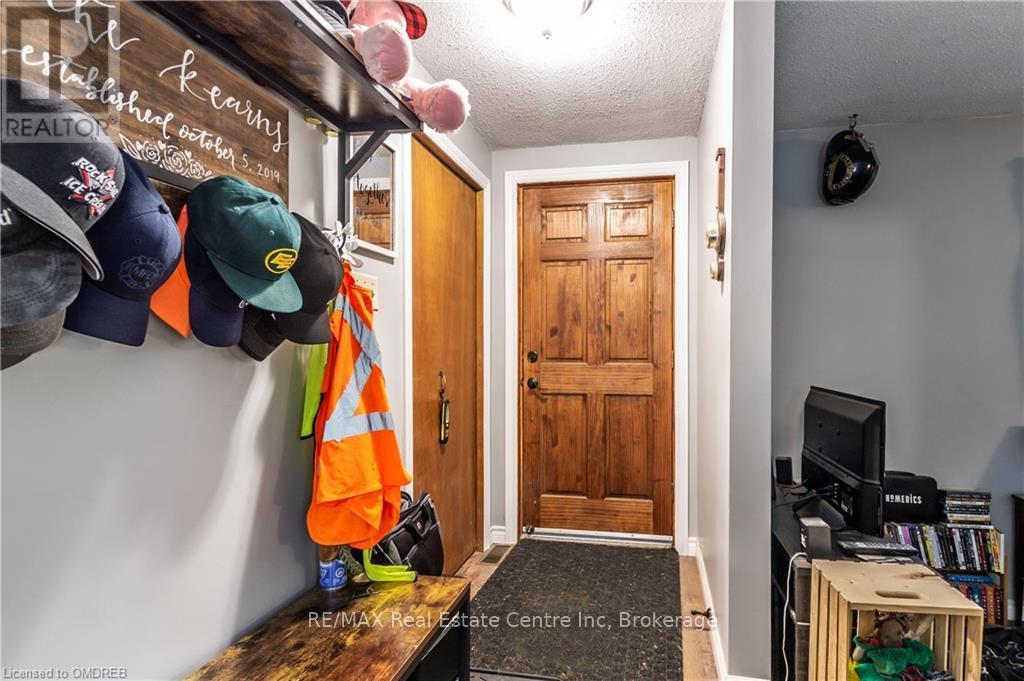 2532 Reid Side Road, Milton, Ontario  L0P 1B0 - Photo 6 - W10403862
