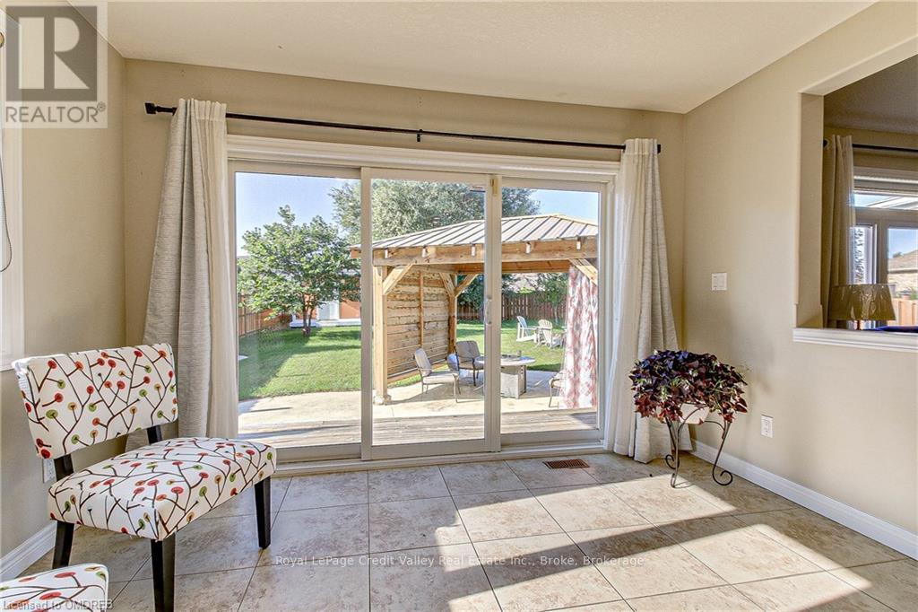 123 Coulas Crescent, Norfolk County, Ontario  N0E 1Y0 - Photo 11 - X10403442