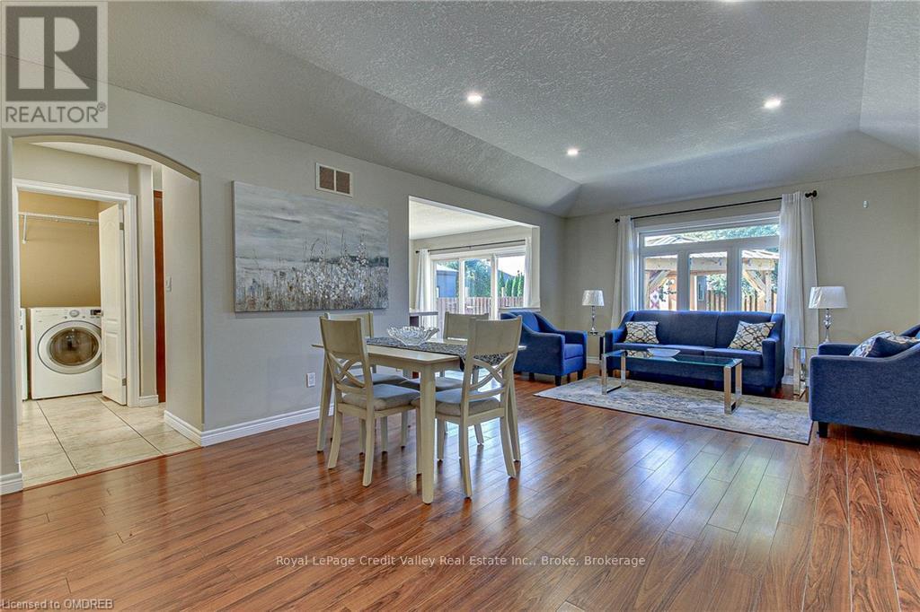 123 Coulas Crescent, Norfolk County, Ontario  N0E 1Y0 - Photo 4 - X10403442