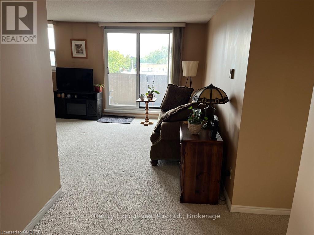 604 - 21 East Avenue S, Hamilton, Ontario  L8N 2T3 - Photo 13 - X10404024