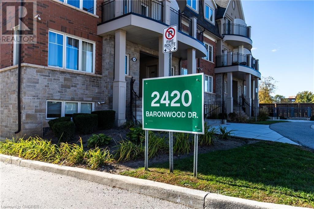 42-02 - 2420 BARONWOOD DRIVE, Oakville, Ontario