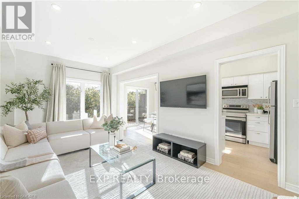 5064 Mercer, Burlington, Ontario  L7L 0A4 - Photo 10 - W10404081