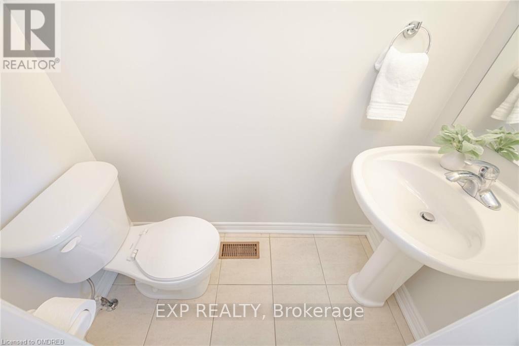 5064 Mercer, Burlington, Ontario  L7L 0A4 - Photo 17 - W10404081