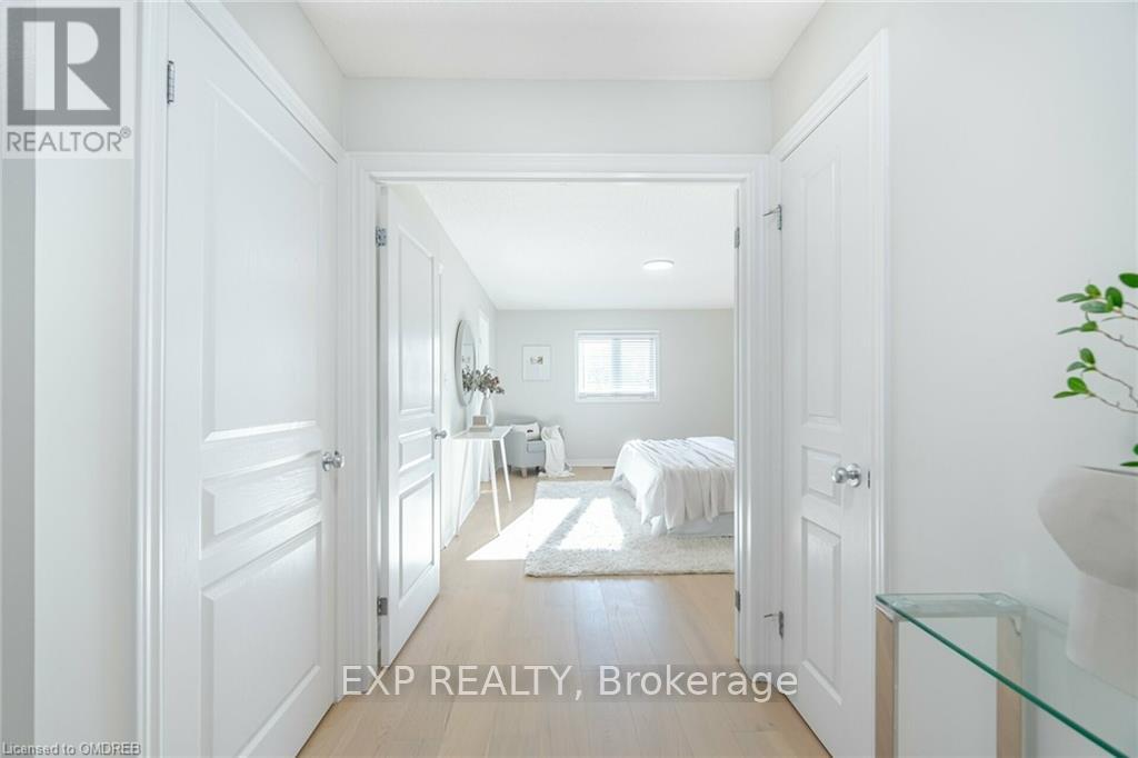 5064 Mercer, Burlington, Ontario  L7L 0A4 - Photo 20 - W10404081