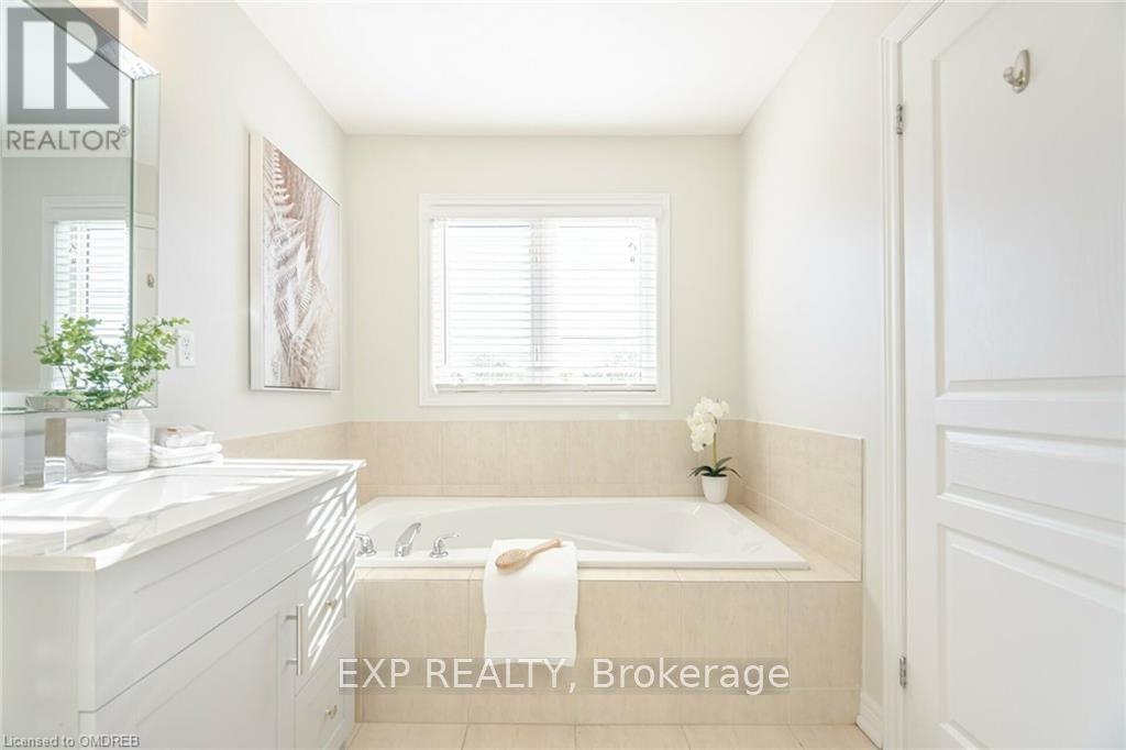 5064 Mercer, Burlington, Ontario  L7L 0A4 - Photo 26 - W10404081