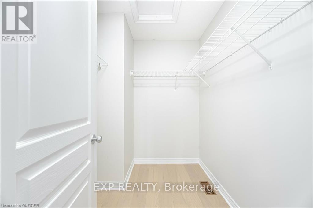 5064 Mercer, Burlington, Ontario  L7L 0A4 - Photo 34 - W10404081