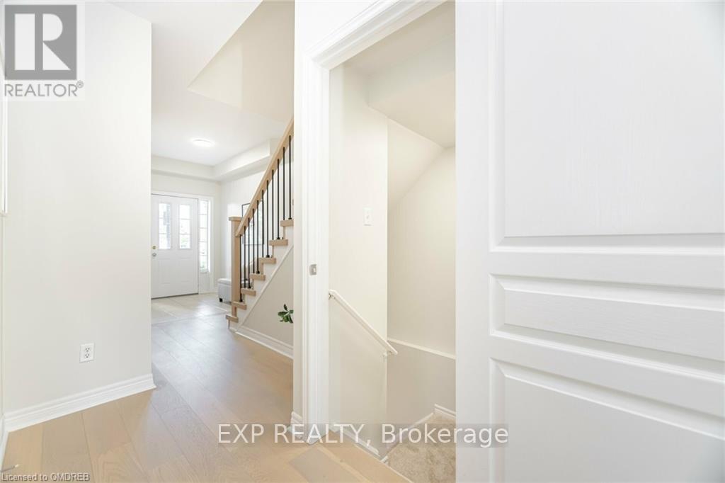 5064 Mercer, Burlington, Ontario  L7L 0A4 - Photo 36 - W10404081