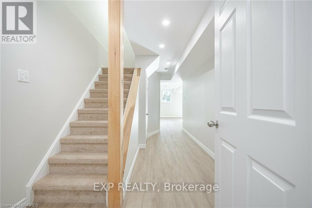 5064 Mercer, Burlington, Ontario  L7L 0A4 - Photo 37 - W10404081