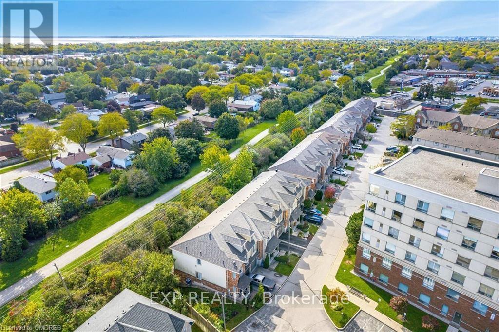 5064 Mercer, Burlington, Ontario  L7L 0A4 - Photo 4 - W10404081