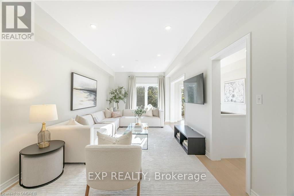5064 Mercer, Burlington, Ontario  L7L 0A4 - Photo 8 - W10404081