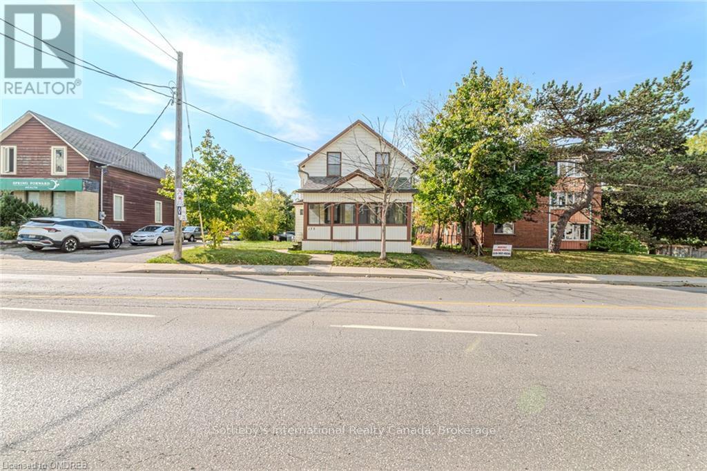 173 Park Street, Waterloo, Ontario  N2L 1Y7 - Photo 2 - X10404289