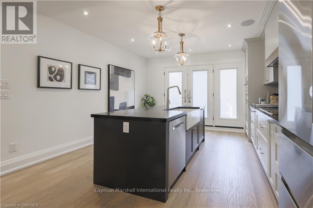 1207 Lorne Park Road, Mississauga (Lorne Park), Ontario  L5H 3A7 - Photo 10 - W10404542