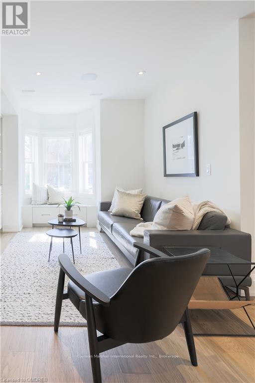 1207 Lorne Park Road, Mississauga (Lorne Park), Ontario  L5H 3A7 - Photo 5 - W10404542