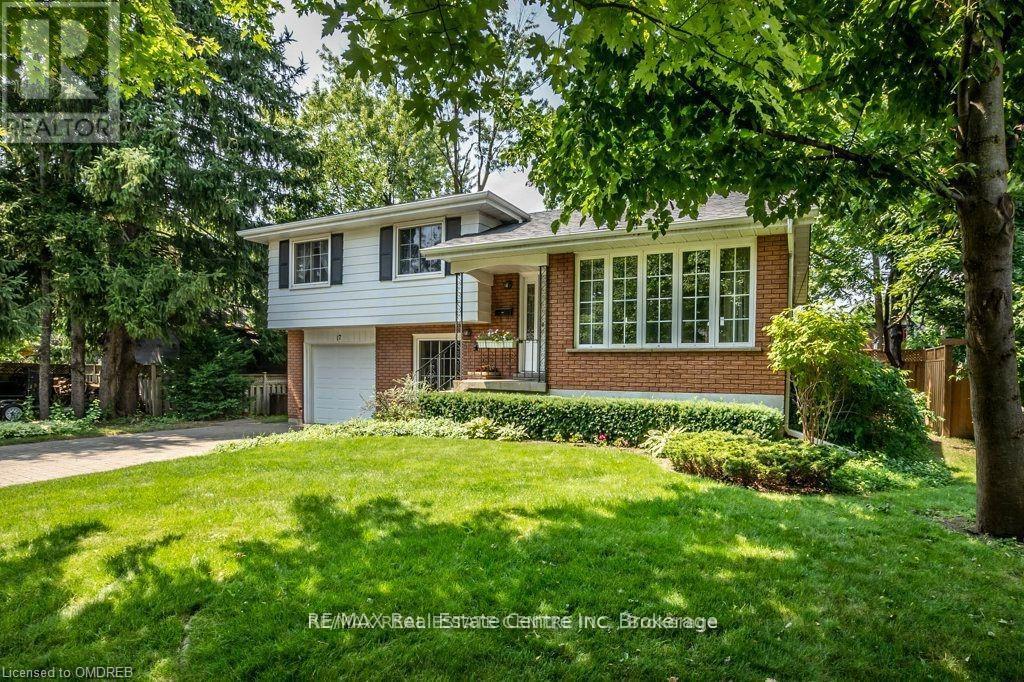 17 Mary Street, Milton, Ontario  L9T 1L6 - Photo 2 - W10418325