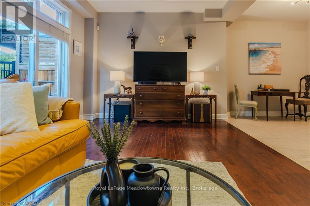 29 Premium Way, Mississauga, Ontario  L5B 1A1 - Photo 19 - W10418371