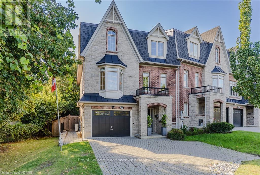 29 Premium Way, Mississauga, Ontario  L5B 1A1 - Photo 2 - W10418371